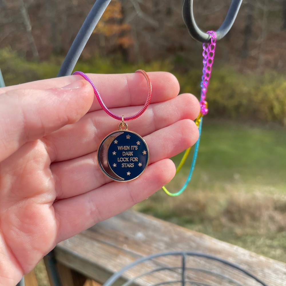 When it’s dark look for stars inspirational necklace rainbow